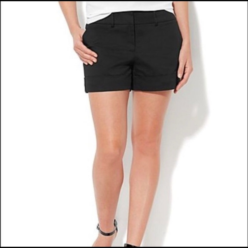 NY& Co Dressy Short. Good Condition. Sz 6
